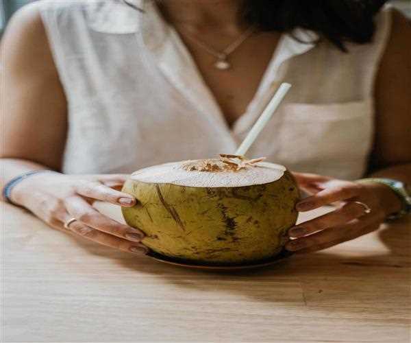 Health Benefits of Coconut water