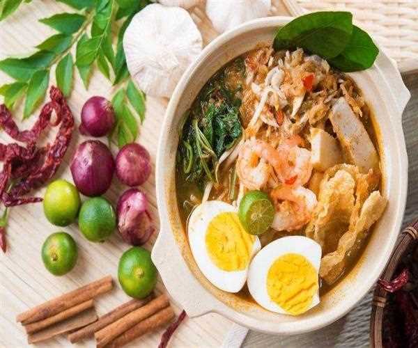 Top 16 Street Foods in Singapore You Must Try