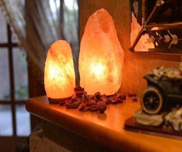 Do You Need a Himalayan Salt Lamp In Your Life?